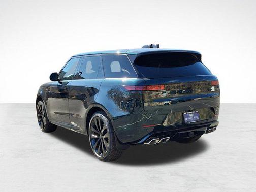 2026 Land Rover Range Rover Sport SE