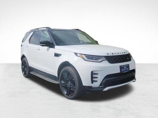 Fuji White 2025 Land Rover Discovery P360 Dynamic SE