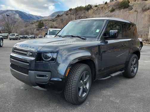 2025 Land Rover Defender 90 Carpathian Editition