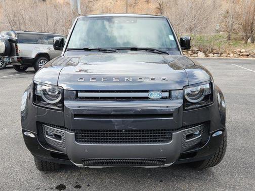 2025 Land Rover Defender 90 Carpathian Editition