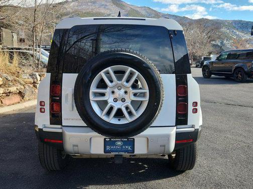 2025 Land Rover Defender 90 P300 S