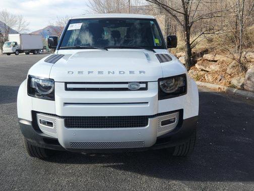 2025 Land Rover Defender 90 P300 S