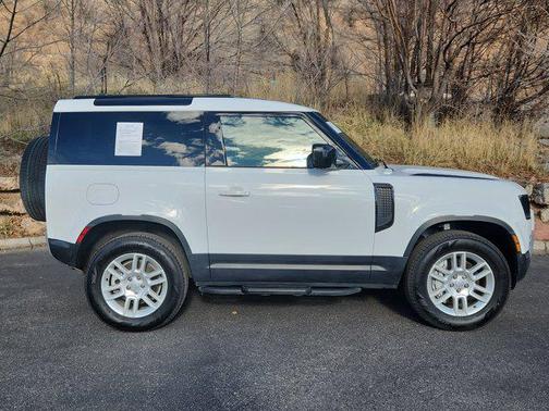 2025 Land Rover Defender 90 P300 S