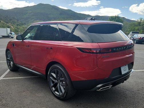 2025 Land Rover Range Rover Sport SE