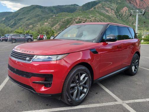 2025 Land Rover Range Rover Sport SE