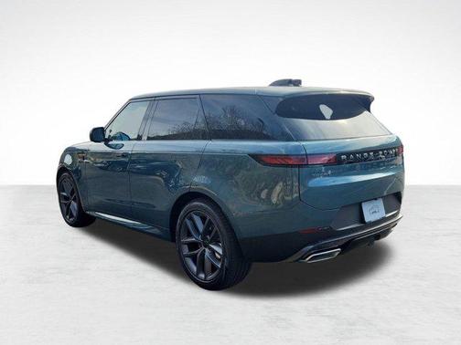 2026 Land Rover Range Rover Sport SE