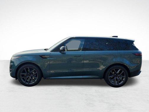 2026 Land Rover Range Rover Sport SE