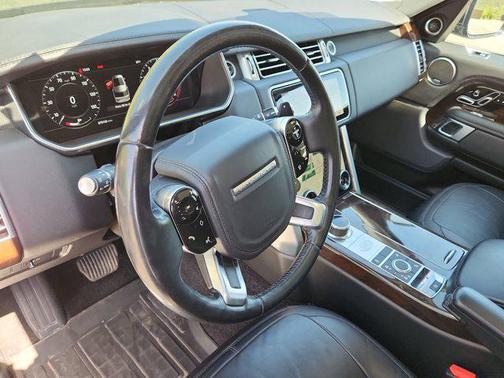 Black 2021 Land Rover Range Rover SWB