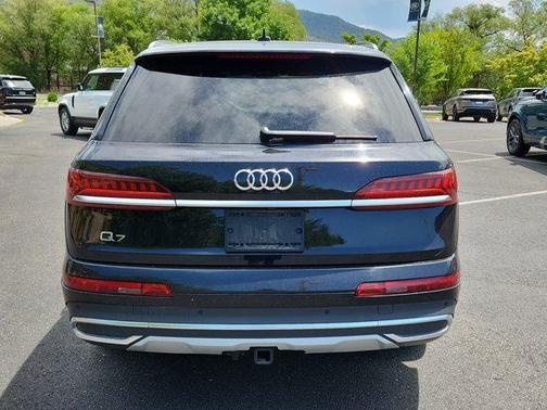 2021 Audi Q7 55 Premium