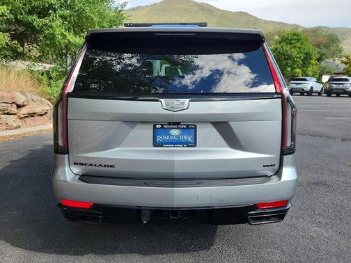 2024 Cadillac Escalade Sport