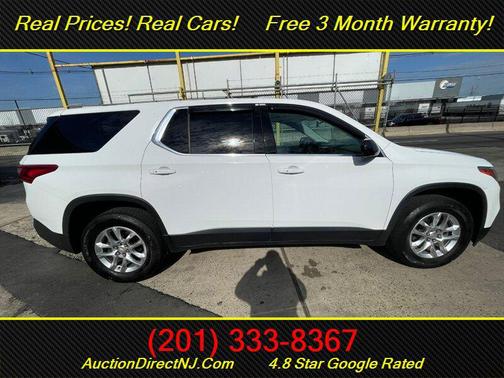 White 2019 Chevrolet Traverse LS