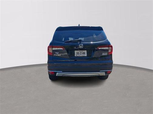 2020 Honda Pilot Touring 8-Passenger