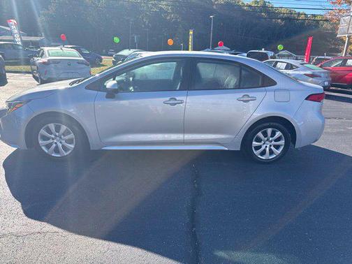 Classic Silver Metallic 2024 Toyota Corolla LE