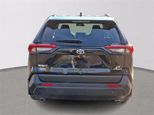 2021 Toyota RAV4 Hybrid LE