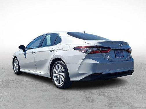 Ice Edge 2022 Toyota Camry LE