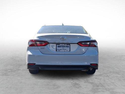 Ice Edge 2022 Toyota Camry LE