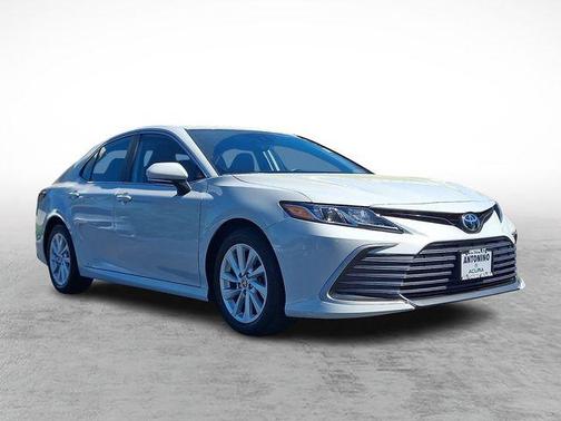 Ice Edge 2022 Toyota Camry LE