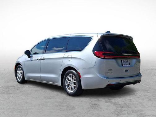 Silver Mist Clearcoat 2023 Chrysler Pacifica Touring L