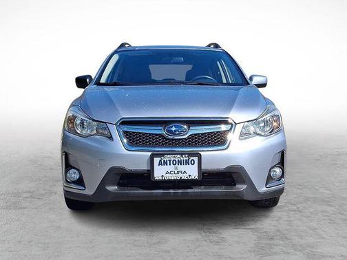 Ice Silver Metallic 2017 Subaru Crosstrek 2.0i Premium