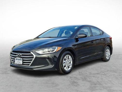 2018 Hyundai ELANTRA SE