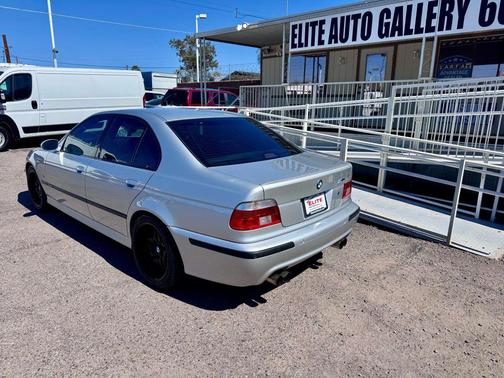 2002 BMW M5 Base