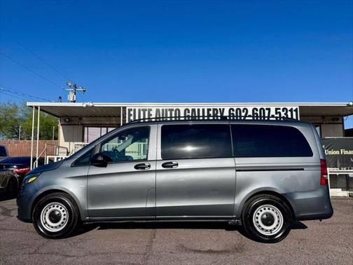2022 Mercedes-Benz Metris Base