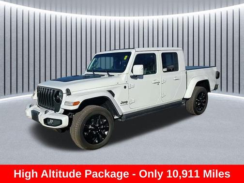 Bright White Clearcoat 2022 Jeep Gladiator High Altitude