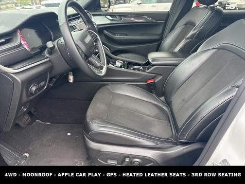 2022 Jeep Grand Cherokee L Altitude