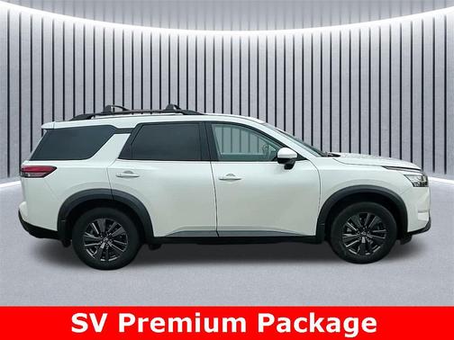 2022 Nissan Pathfinder SV 4WD