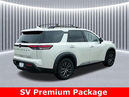 2022 Nissan Pathfinder SV 4WD