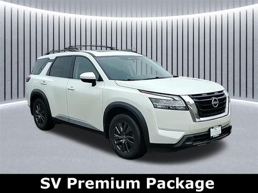 2022 Nissan Pathfinder SV 4WD