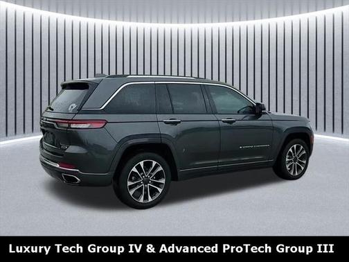 2022 Jeep Grand Cherokee Overland