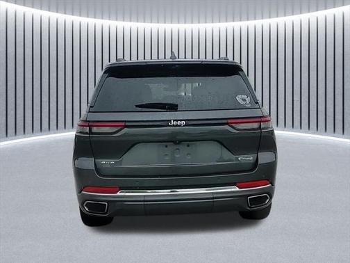 2022 Jeep Grand Cherokee Overland