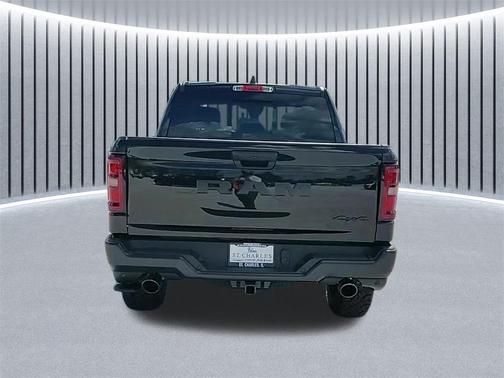 2026 RAM 1500 Warlock Crew Cab 4x4 5'7' Box