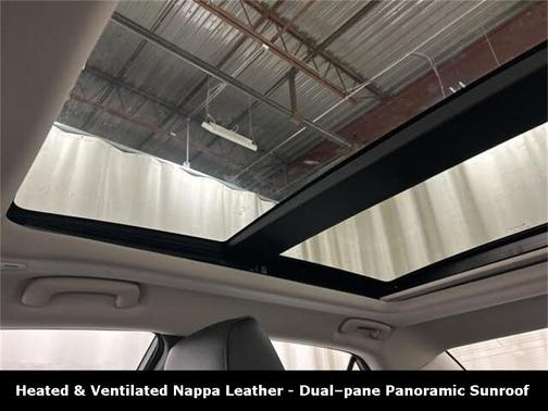 2023 Chrysler 300 Touring