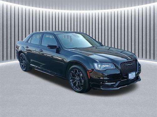 2023 Chrysler 300 Touring
