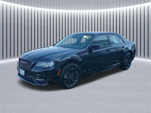 2023 Chrysler 300 Touring