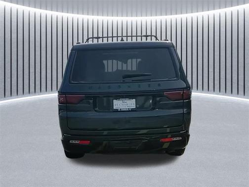 2024 Jeep Wagoneer Series II Carbide