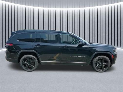 2022 Jeep Grand Cherokee L Altitude
