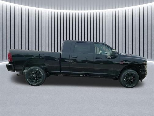2025 RAM 2500 Laramie Crew Cab 4x4 6'4' Box