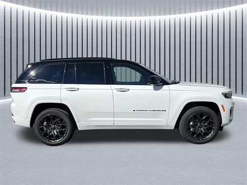 2025 Jeep Grand Cherokee Summit