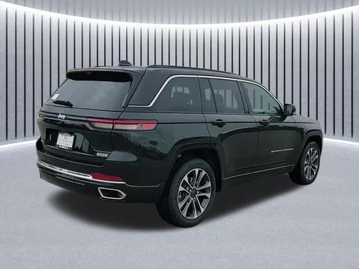 2025 Jeep Grand Cherokee Overland