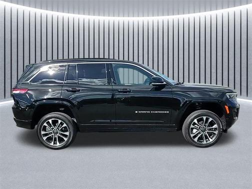 2025 Jeep Grand Cherokee Overland