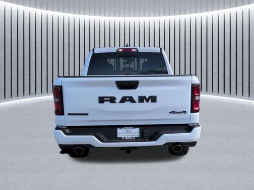 Bright White Clearcoat 2026 RAM 1500 Big Horn/Lone Star