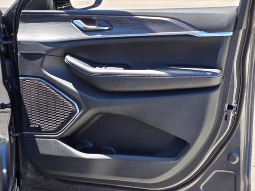 2023 Jeep Grand Cherokee Limited X