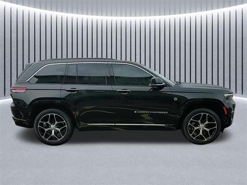 2024 Jeep Grand Cherokee Summit