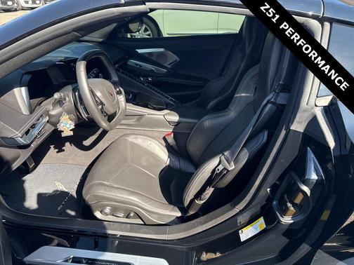 2020 Chevrolet Corvette Stingray w/2LT