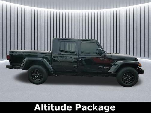 2022 Jeep Gladiator Altitude 4x4
