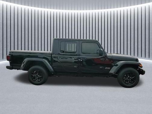 2022 Jeep Gladiator Altitude 4x4
