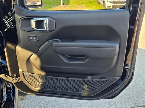 2025 Jeep Wrangler 4xe Willys